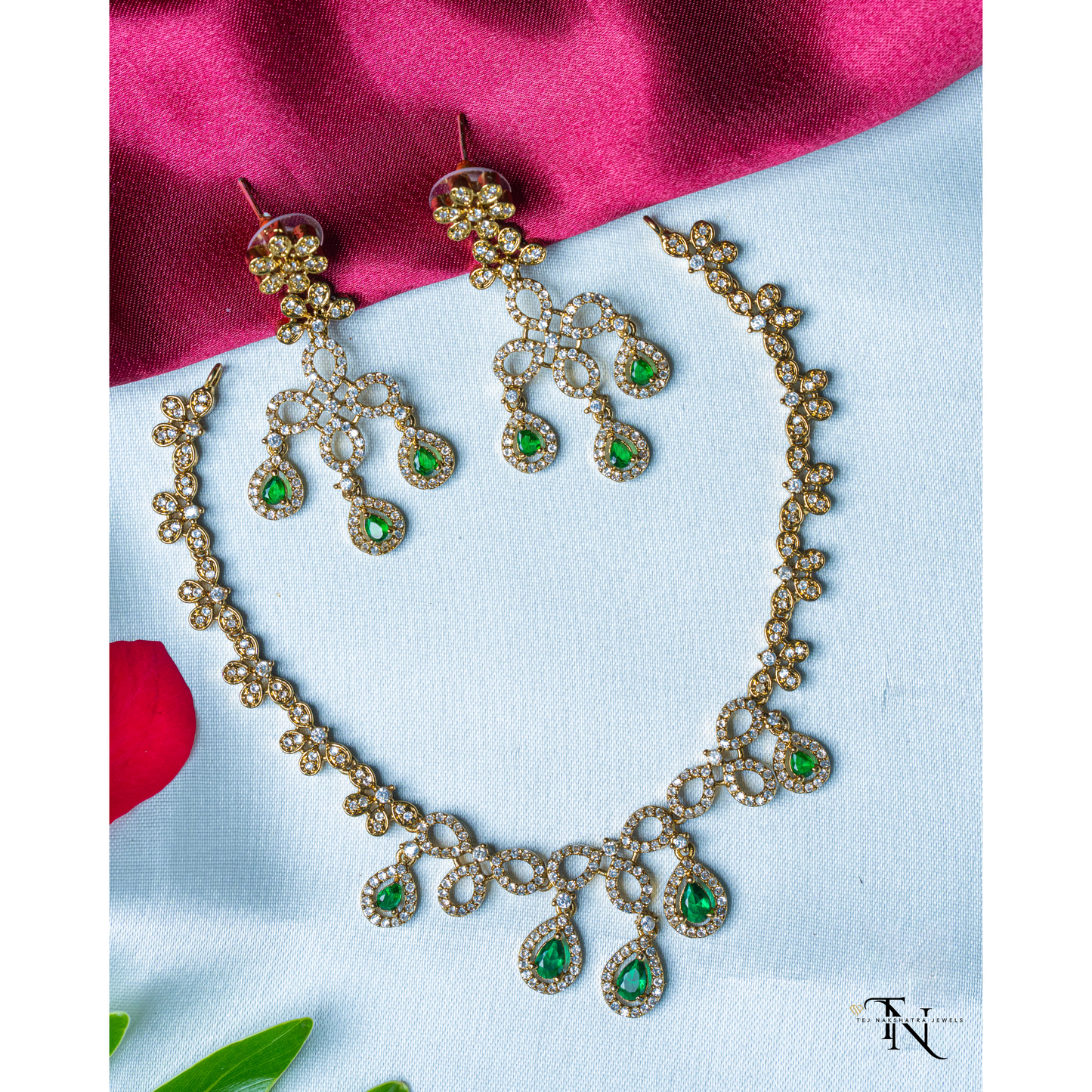 Victorian Polish Necklace Set